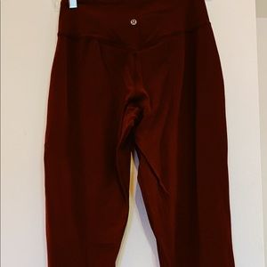 Lululemon maroon joggers size 6